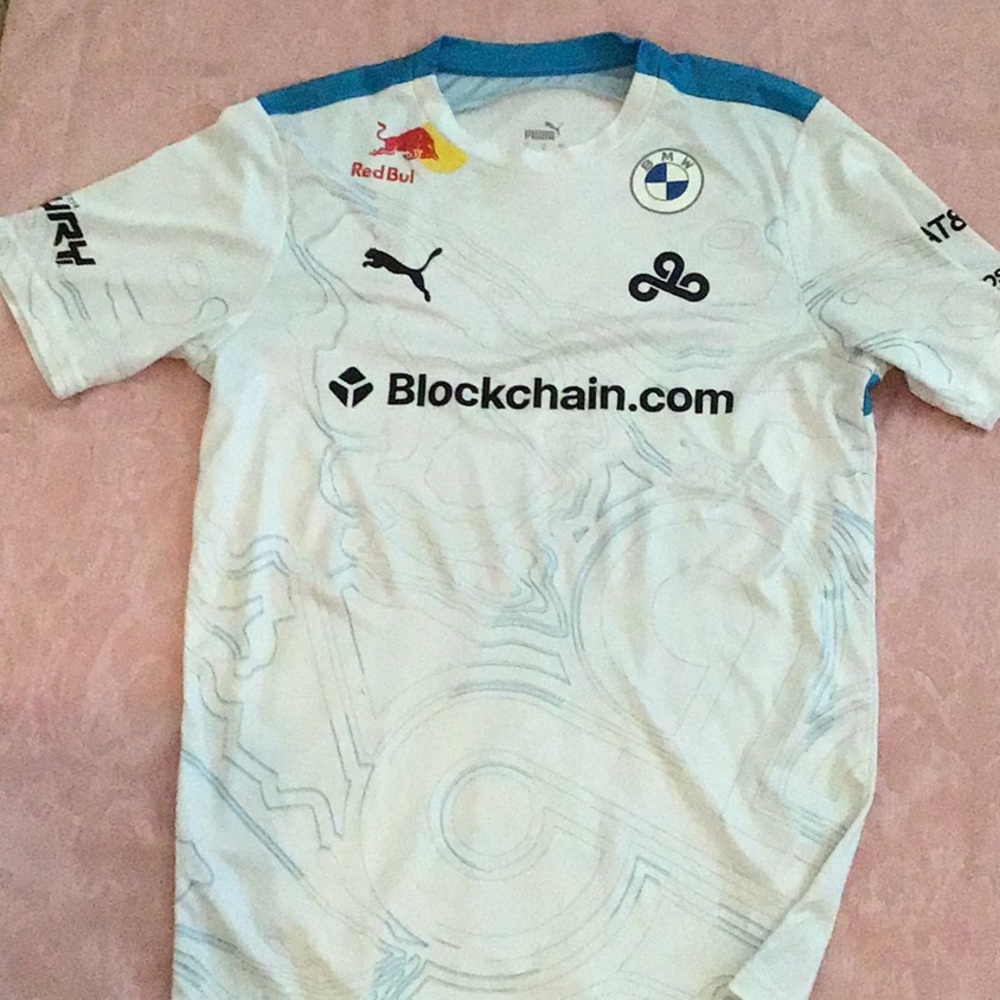Puma  T-shirt